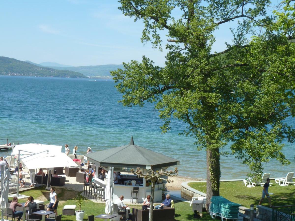 la baie des voiles ,vue lac d'Annecy ,plage privée Duingt Esterno foto