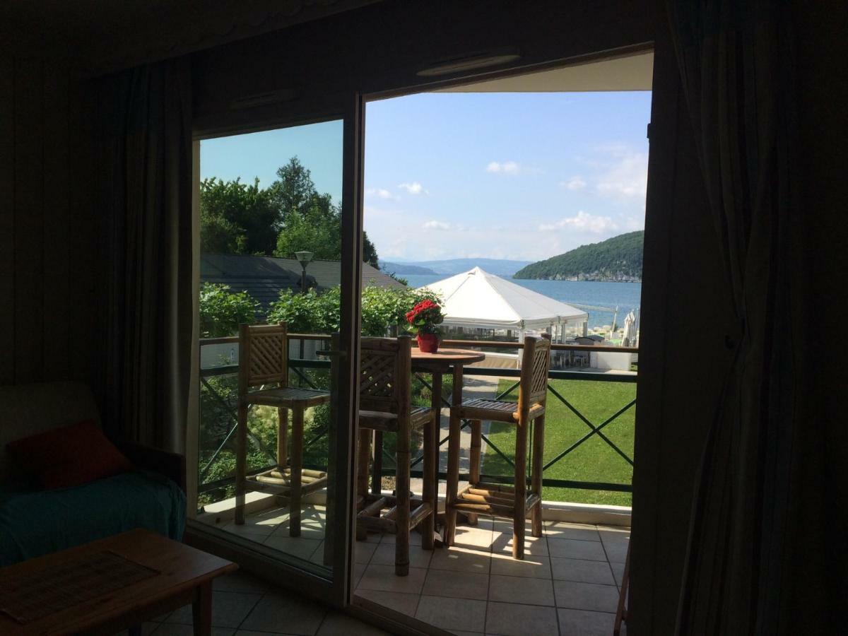 la baie des voiles ,vue lac d'Annecy ,plage privée Duingt Esterno foto
